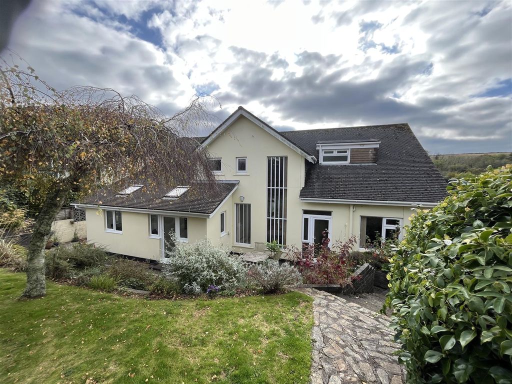 Property photo 1 of 22 Rear.Jpg