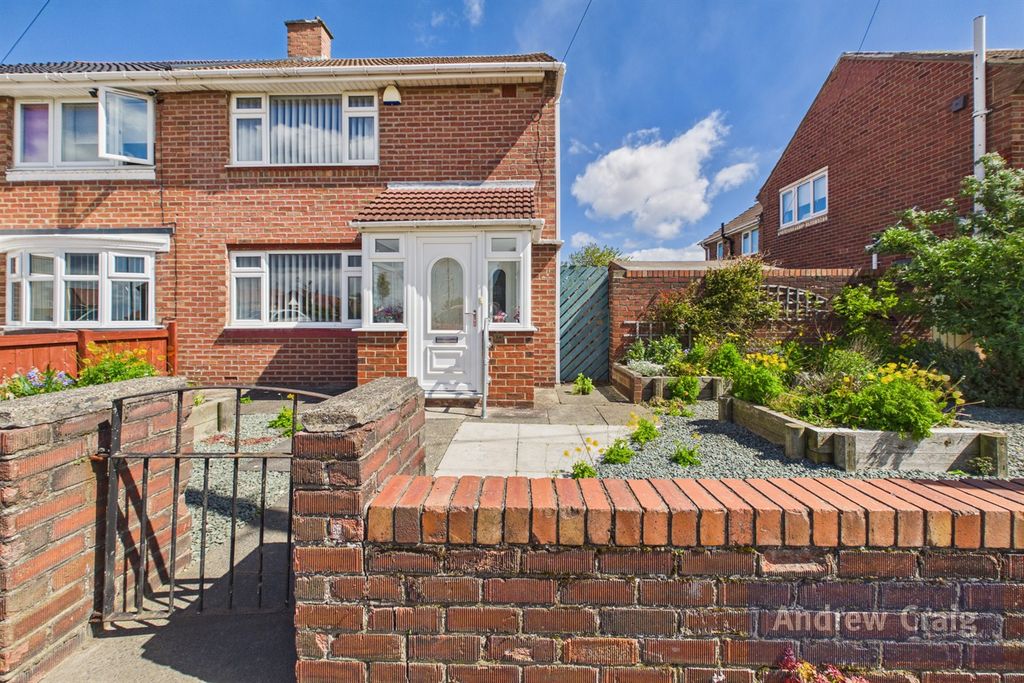 Property photo 1 of 10 (Main)