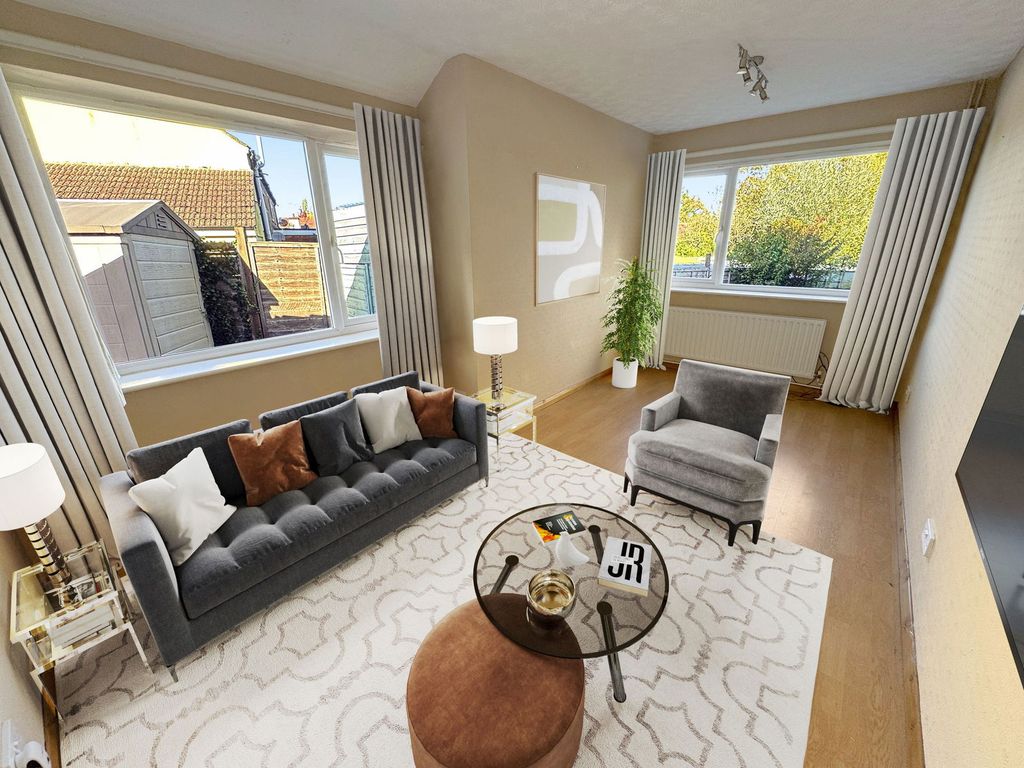 Property photo 3 of 12