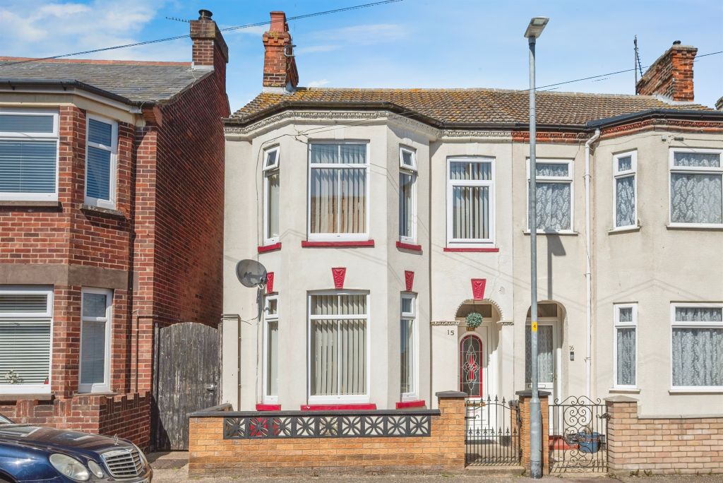 Property photo 1 of 17