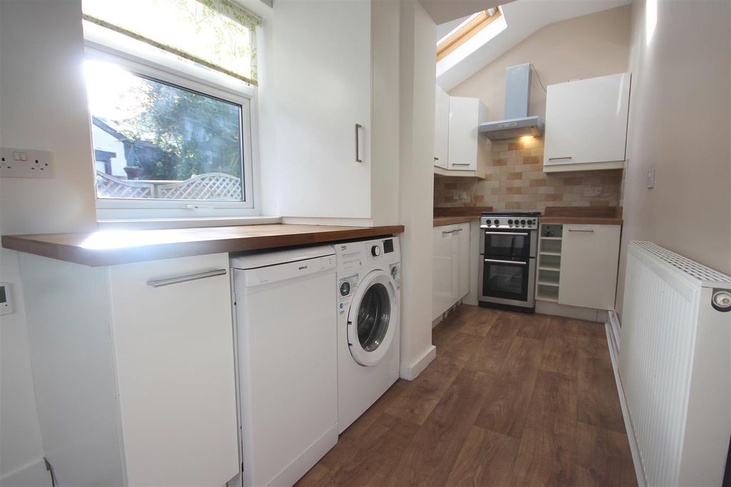 Property photo 2 of 12 Extended Kitchen