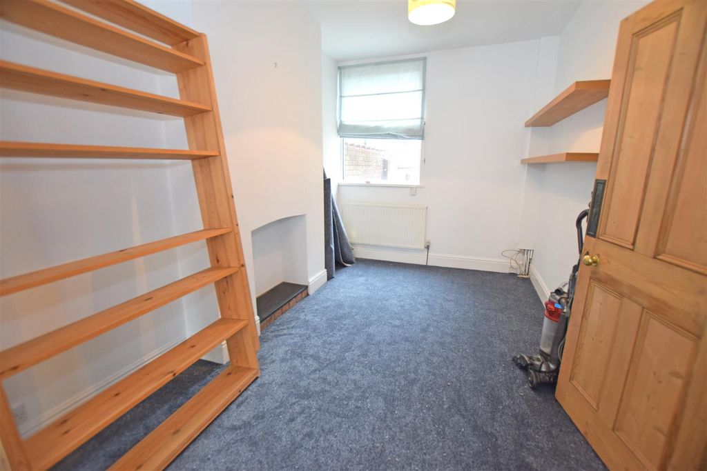 Property photo 3 of 13 Loungeview2.Jpg