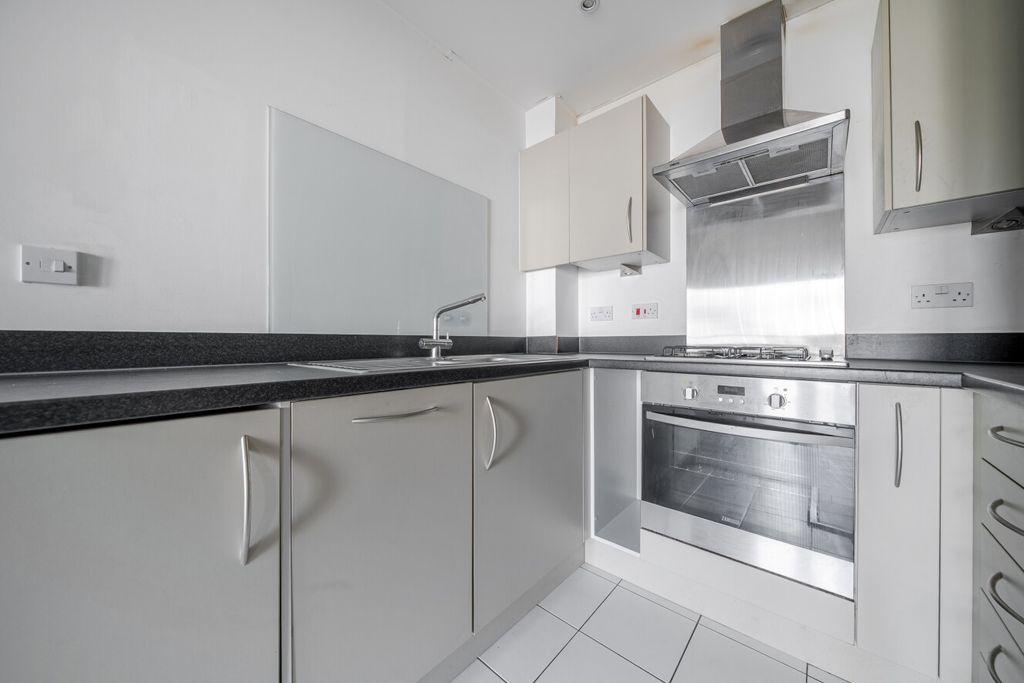 Property photo 2 of 10 1435533-11-69c40A...