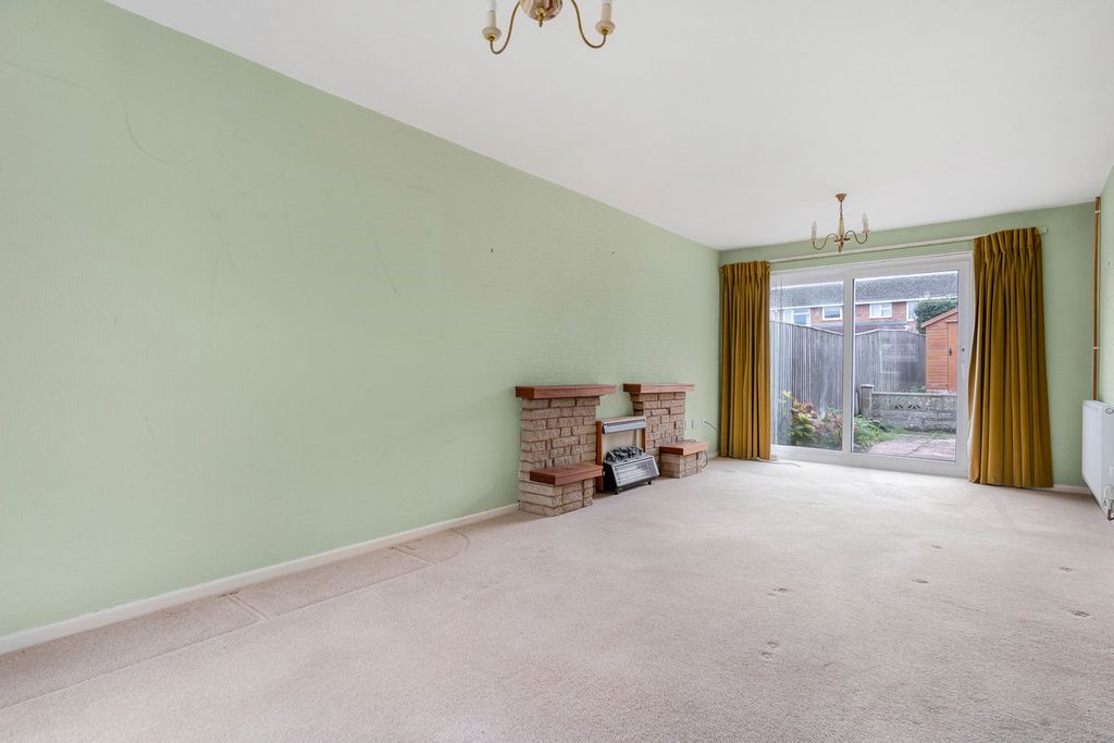 Property photo 3 of 14