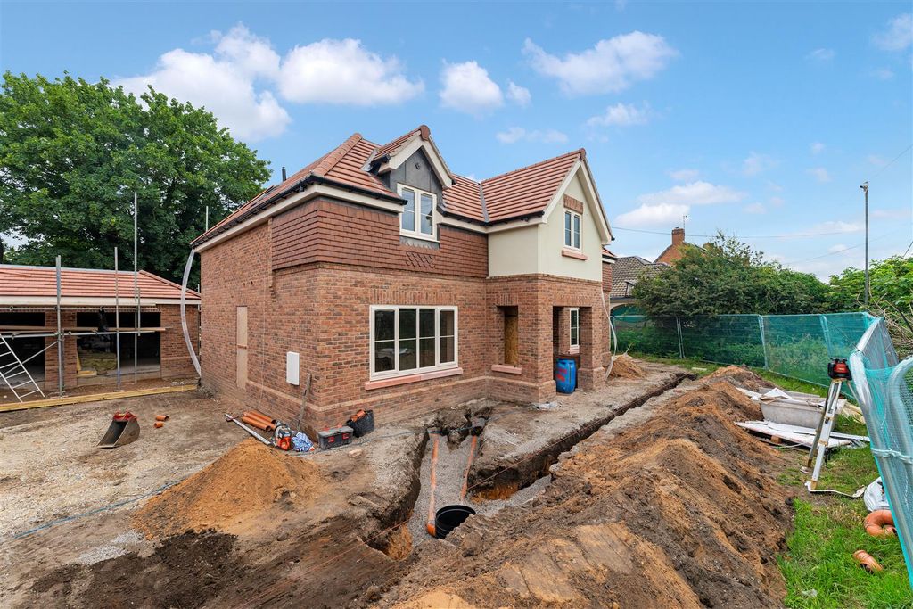 Property photo 1 of 31 Midas- June 26-55.Jpg