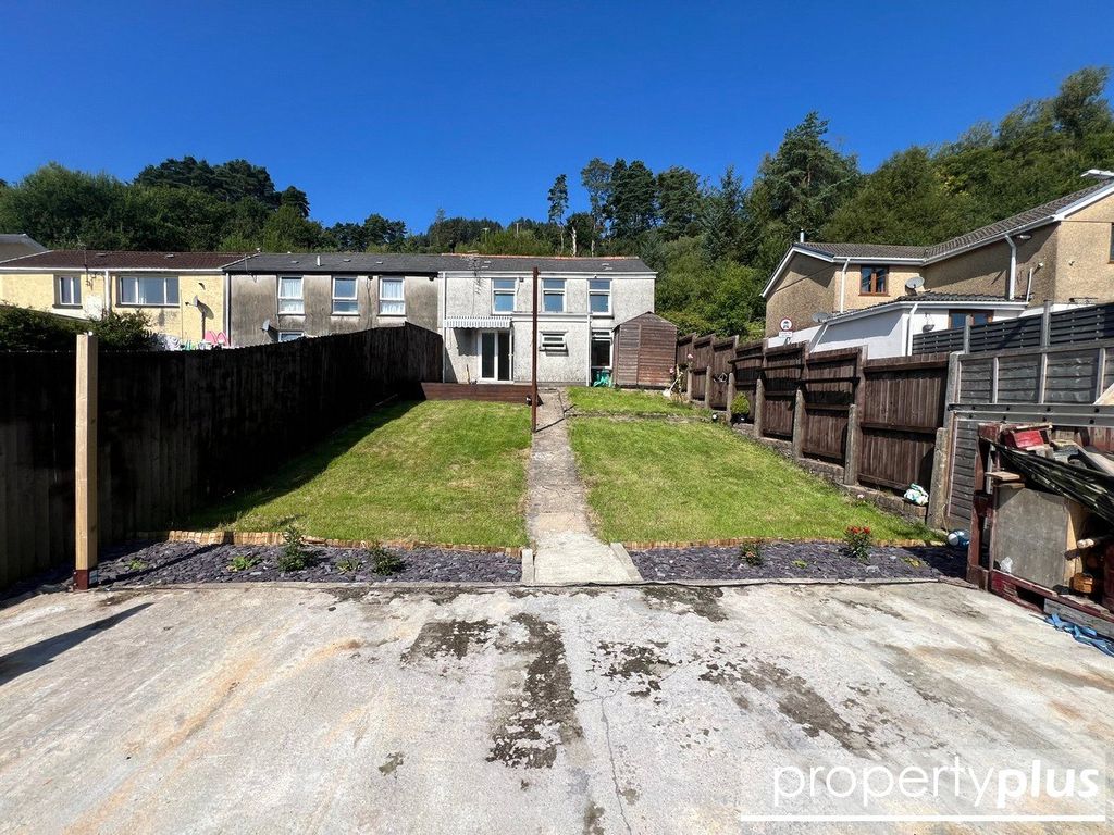 Property photo 1 of 14 Picture No. 04