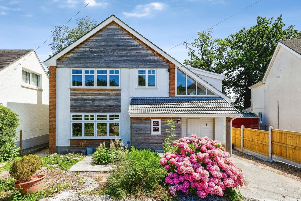 Property photo 1 of 30 Pbox-Img.Jpg