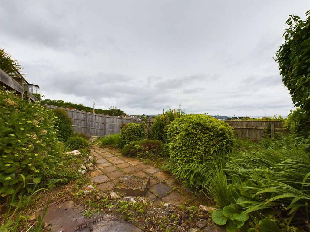 Property photo 2 of 23