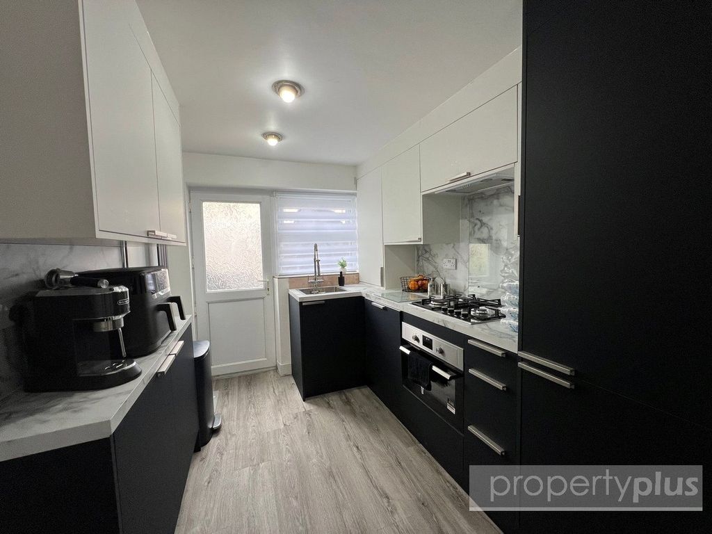 Property photo 2 of 8 Picture No. 05