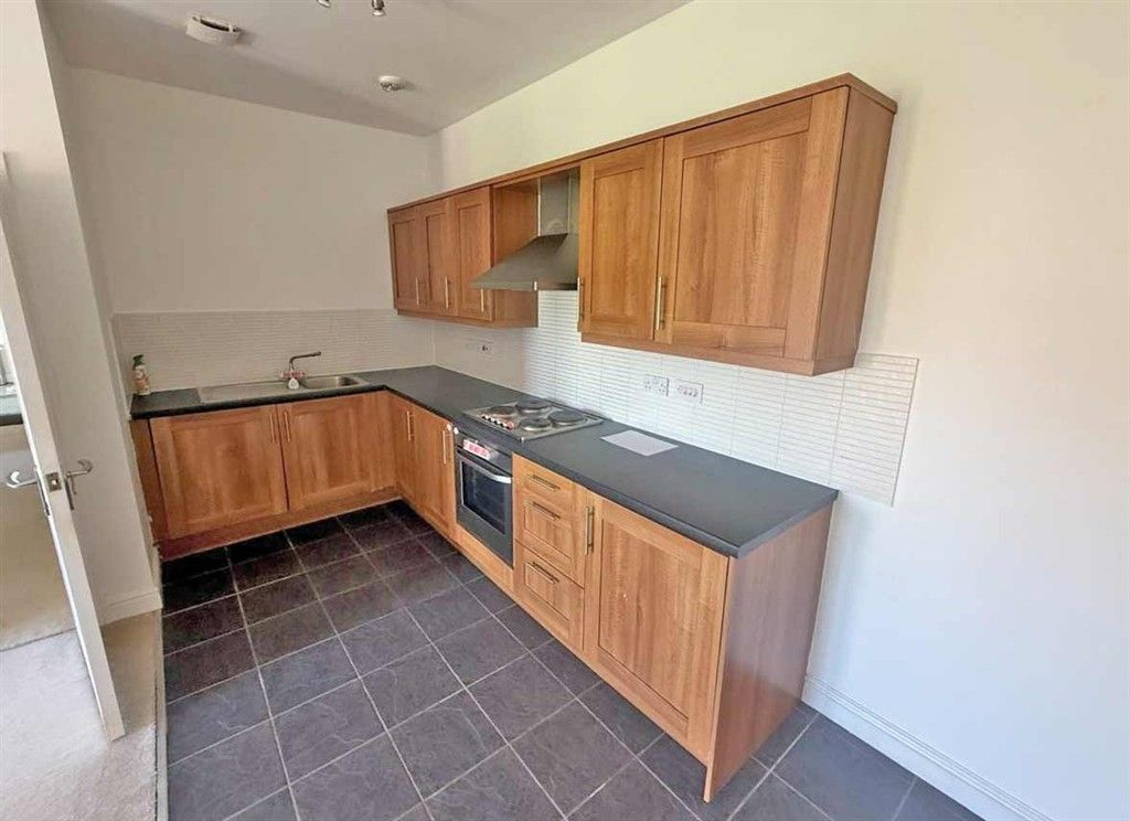 Property photo 3 of 5