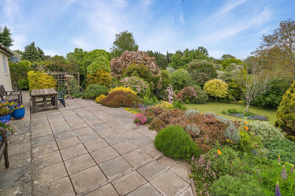 Property photo 3 of 36