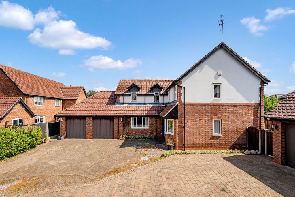 Property photo 3 of 35