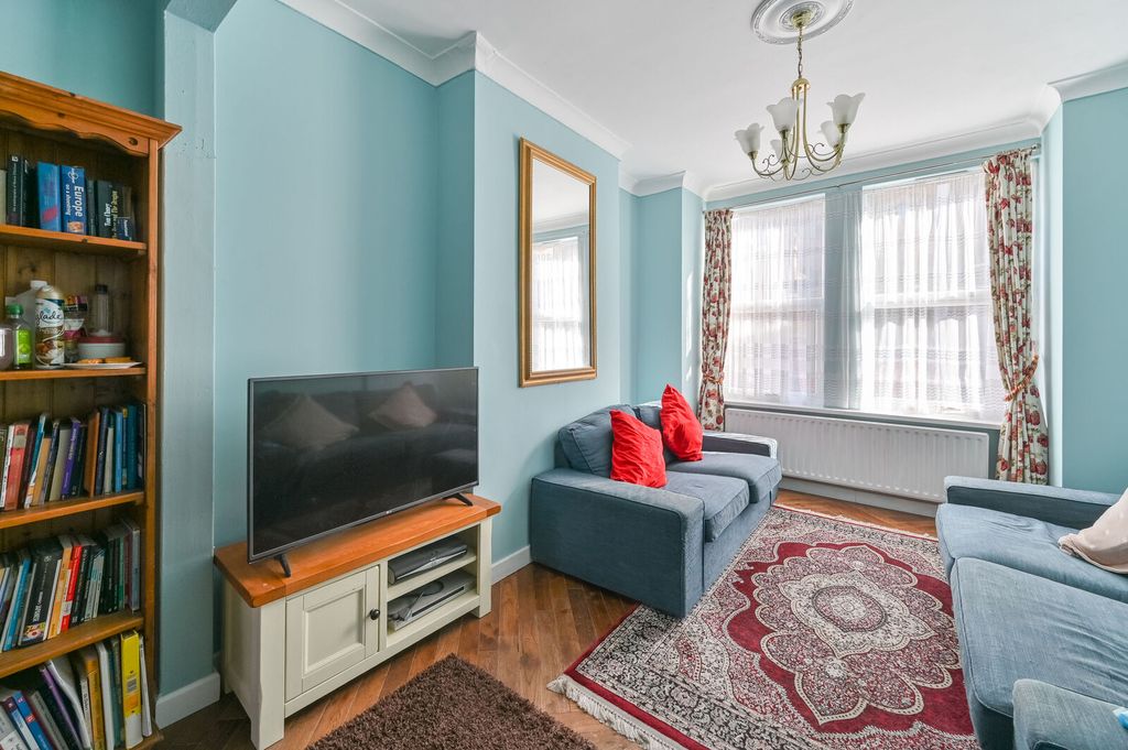 Property photo 2 of 22