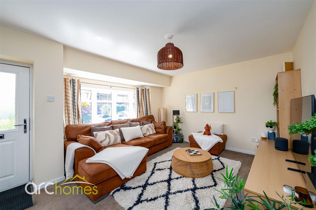 Property photo 2 of 18 Cumberland-2.Jpg