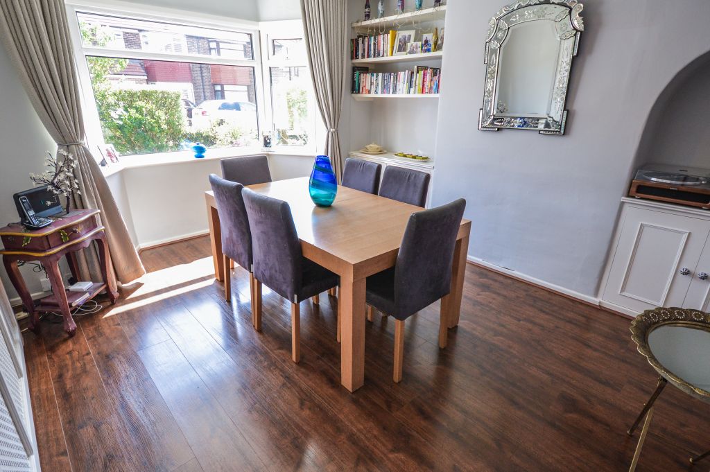 Property photo 3 of 23 Dining Room