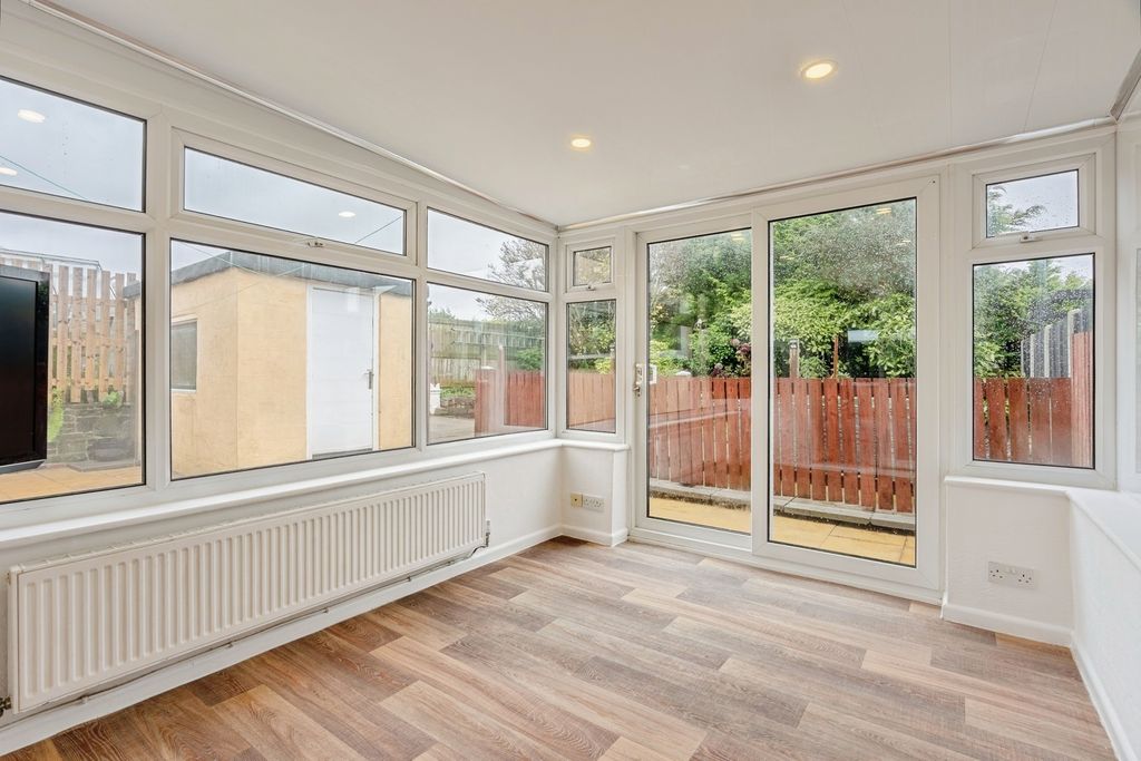 Property photo 2 of 21 Photo