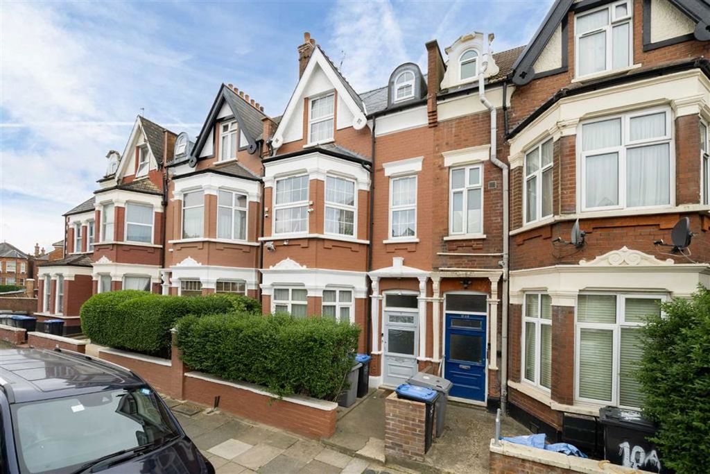 Property photo 1 of 8