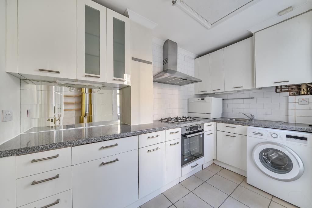 Property photo 3 of 20 Kitchen