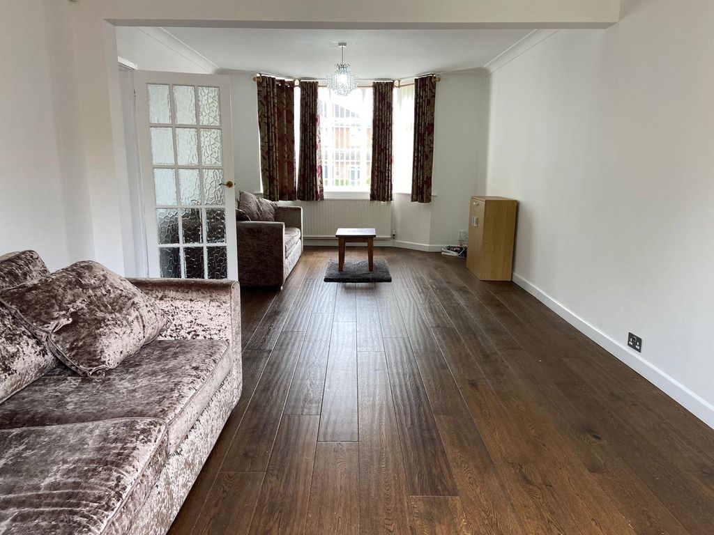 Property photo 3 of 26 Whatsapp Image 2024-05-16 At 12.45.24