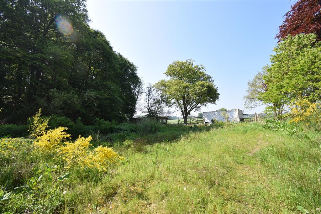 Property photo 1 of 9 Main Photo.Jpg