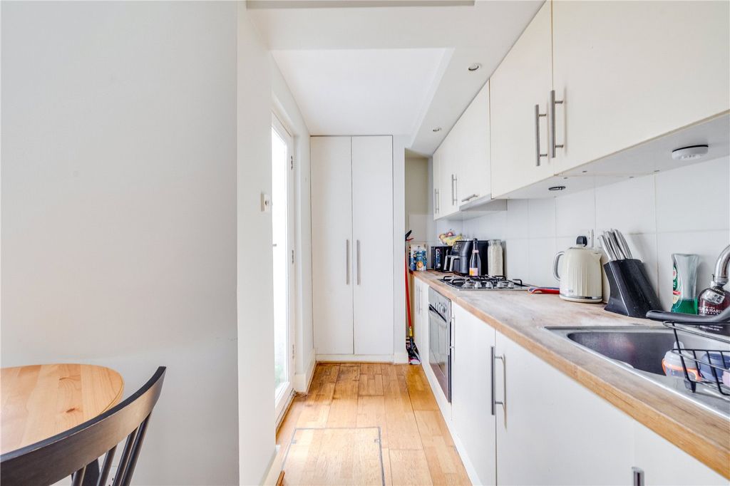 Property photo 2 of 7 Picture No. 04