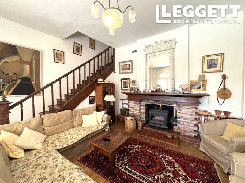 Property photo 2 of 10
