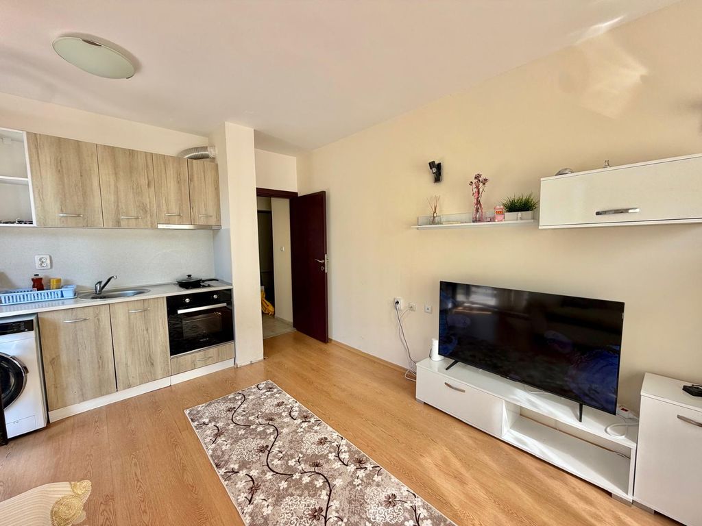 Property photo 3 of 10