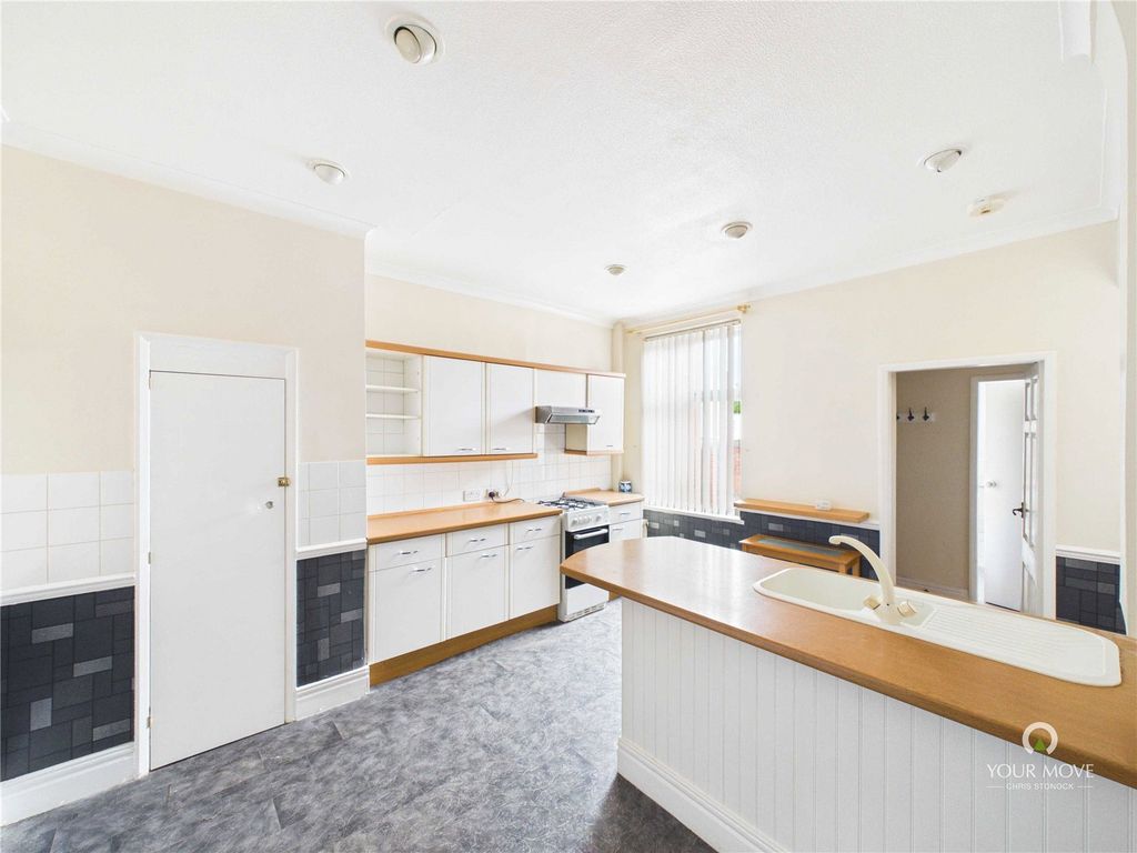 Property photo 3 of 16 Picture No. 10