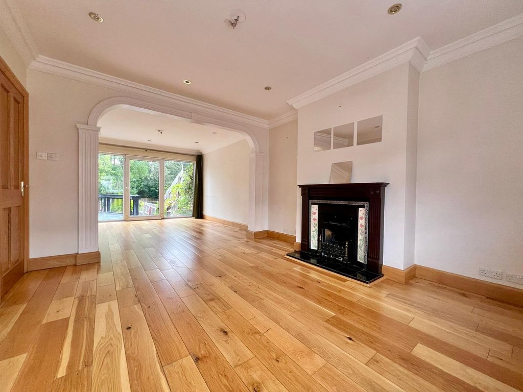 Property photo 2 of 23 Whatsapp Image 2025-10-01 At 2.02.01 Pm (2).Jpeg