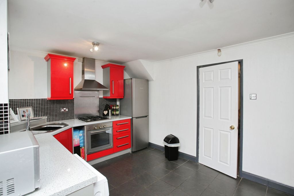 Property photo 2 of 15