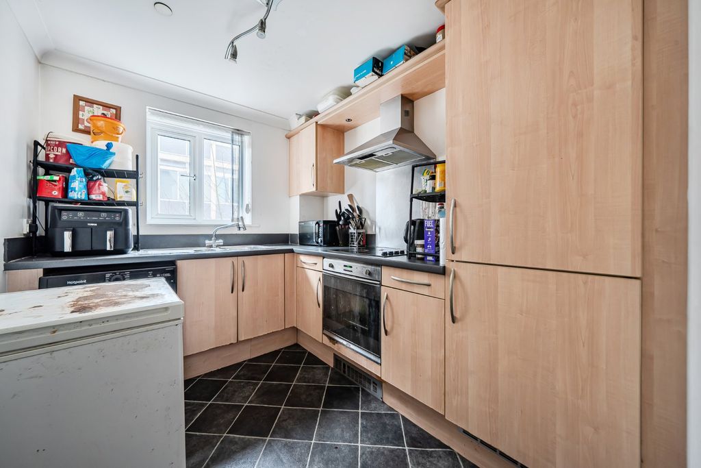 Property photo 2 of 11 Picture No. 08