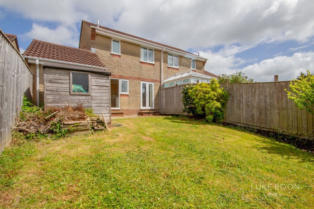 Property photo 2 of 13