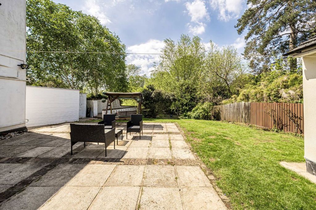 Property photo 3 of 9