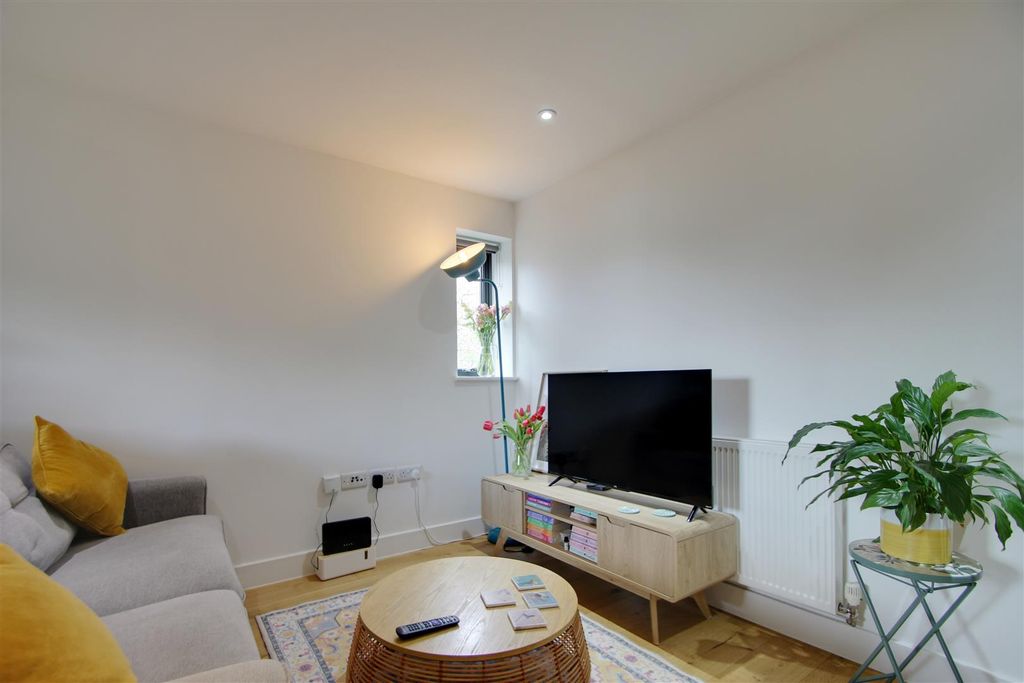 Property photo 3 of 7 Open Plan Lounge Kitchen