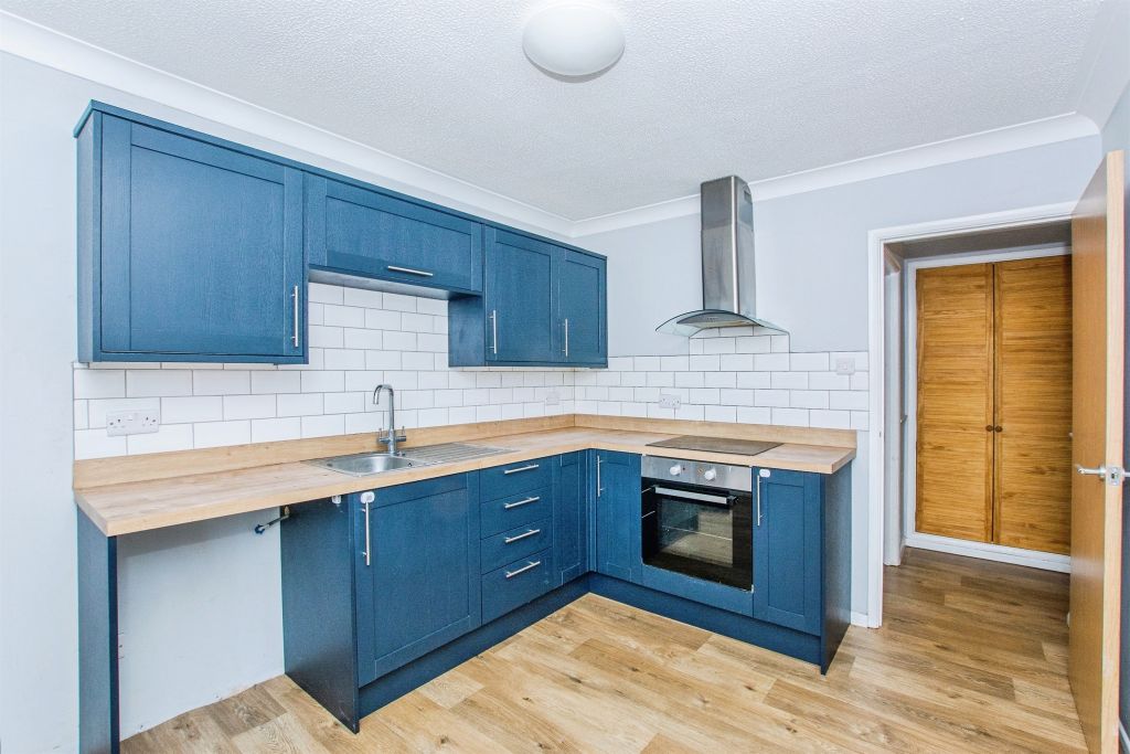 Property photo 2 of 16
