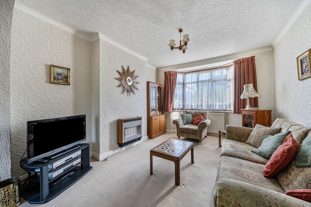 Property photo 2 of 14 2