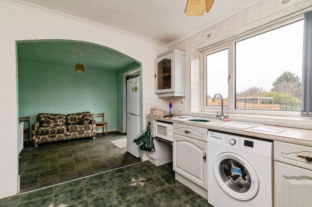 Property photo 3 of 15