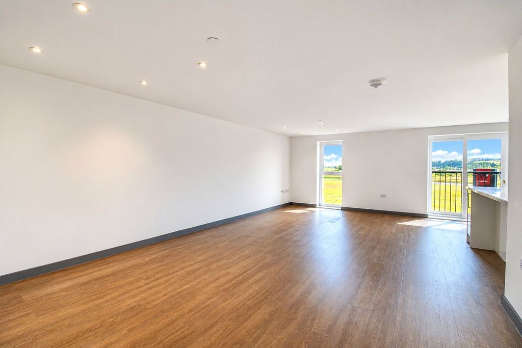 Property photo 3 of 17 Picture No. 26