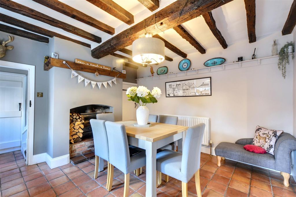 Property photo 3 of 28 Dining Room_2.Jpeg