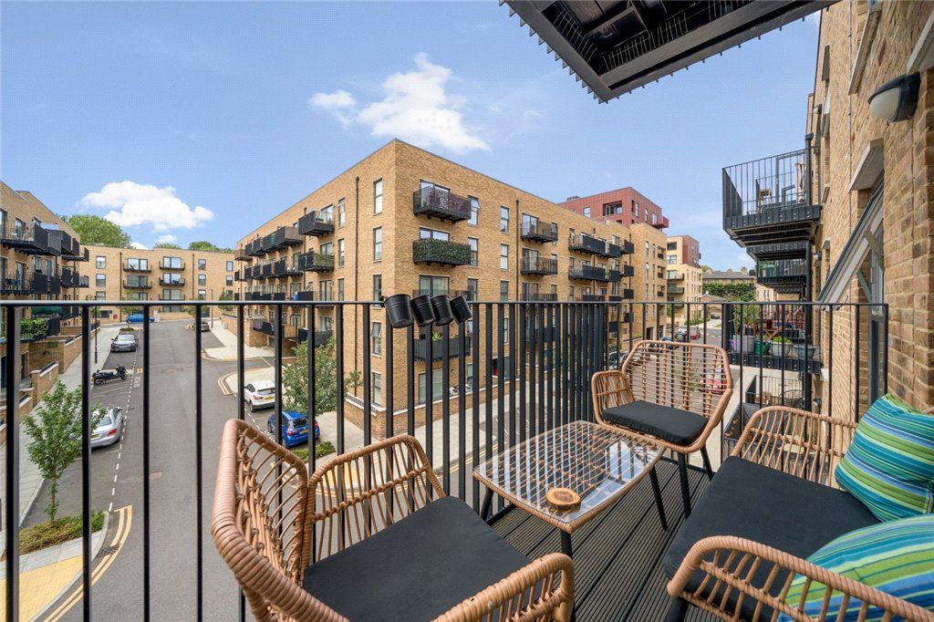 Property photo 3 of 15 Balcony