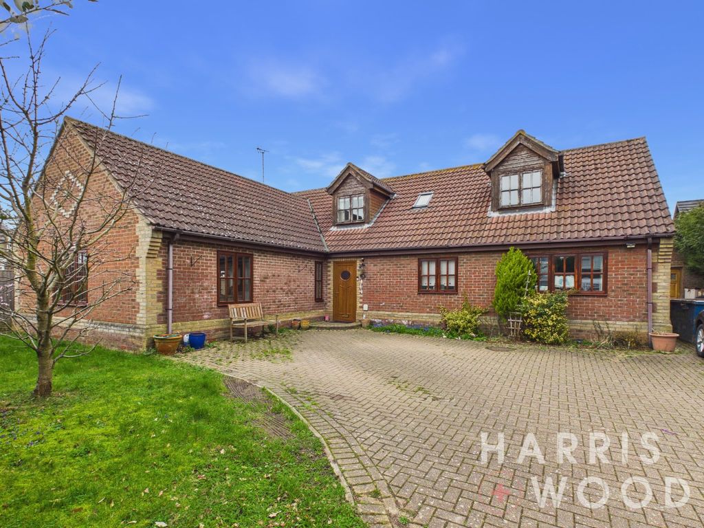 Property photo 1 of 34 4941611