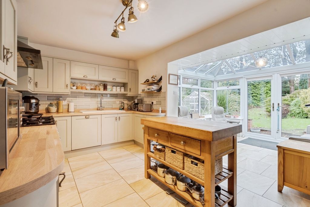 Property photo 3 of 18 Photo