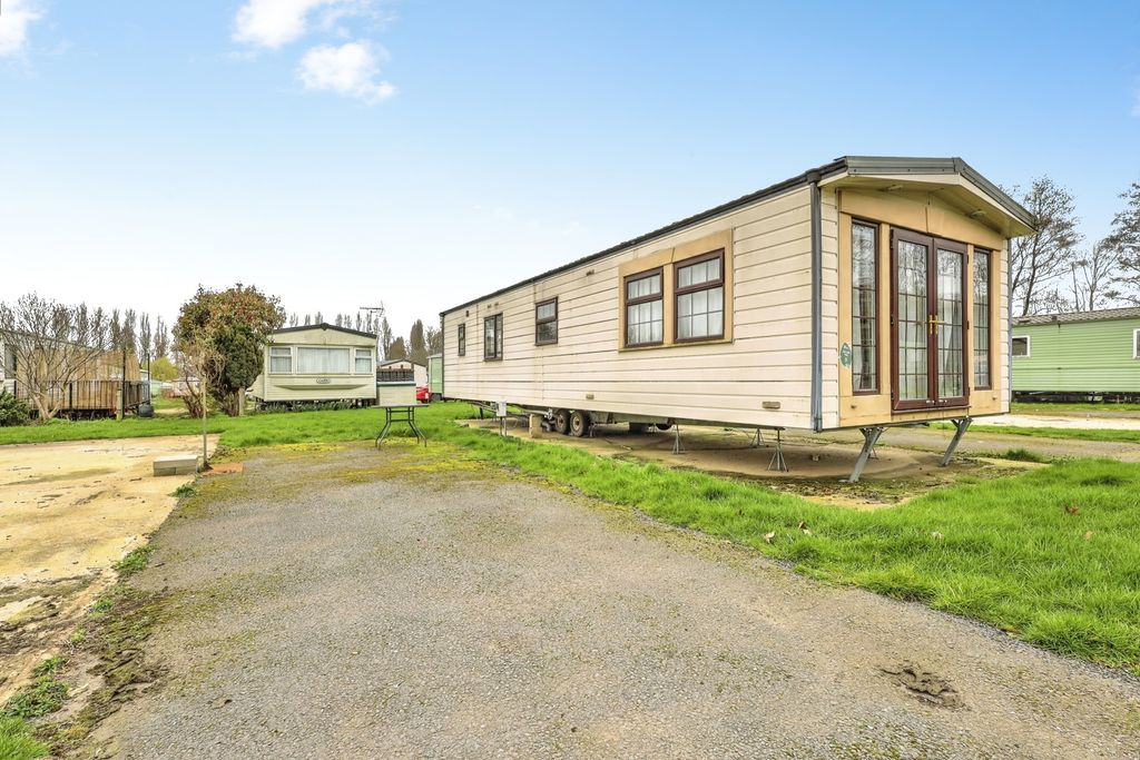 Property photo 1 of 17 Front