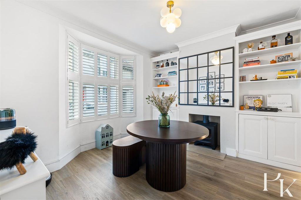 Property photo 2 of 26 Living Room