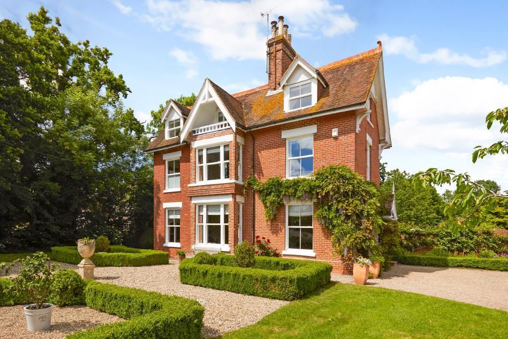 Property photo 1 of 30 Photo 1