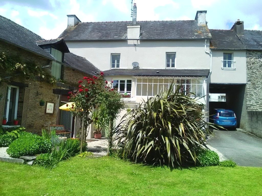 Property photo 1 of 27
