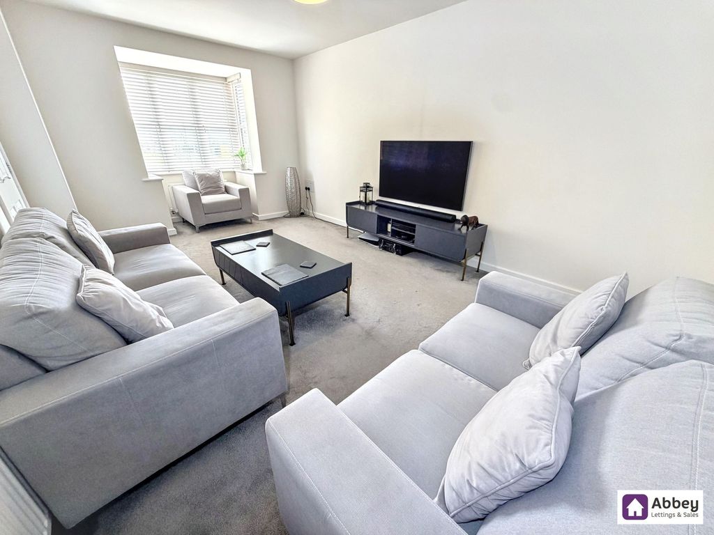 Property photo 2 of 20 Lounge