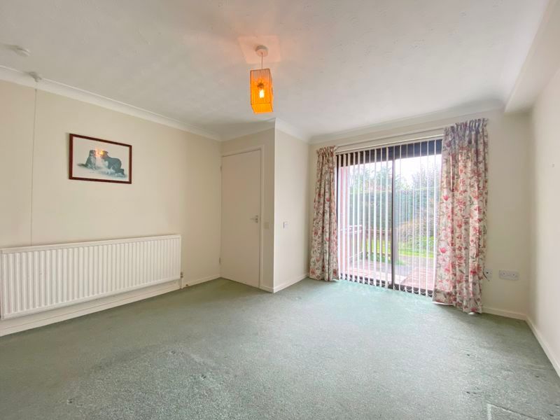 Property photo 3 of 8 Photo 8
