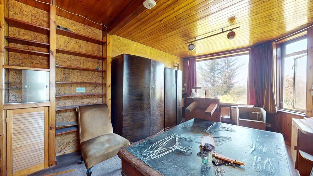 Property photo 3 of 25 192 Victoria Road, Muswell Hill, London, N22 7Xq
