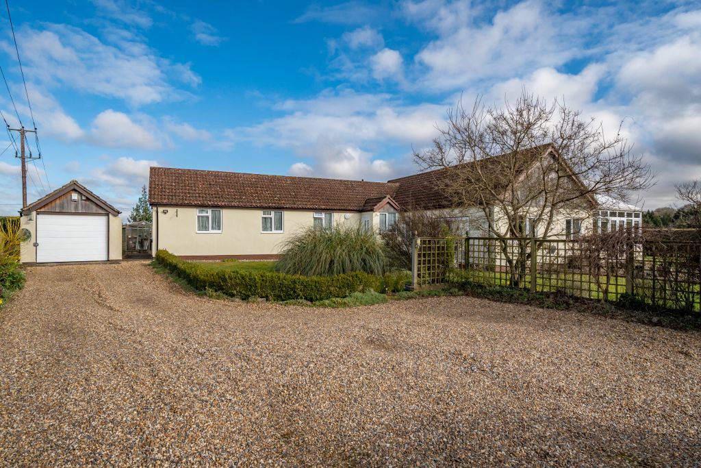 Property photo 3 of 40